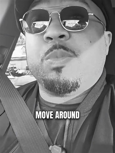 Why Vacation Memories Fade So Fast #psychology #travel #shorts This video emphasizes the crucial importance of living in the moment and cultivating a strong sense of presence. It highlights that true enjoyment and lasting memories come from being fully here and now, rather than merely documenting experiences. Just as Eckhart Tolle teaches, learning how to be present is essential for deeper reflection and a richer life. 💪 Motivational Amazon affiliate links : 1. Amazon Best Sellers: Motivational