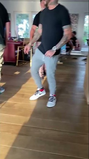 NSYNC teaching backstreet boys the dance to 'Bye,Bye,Bye'