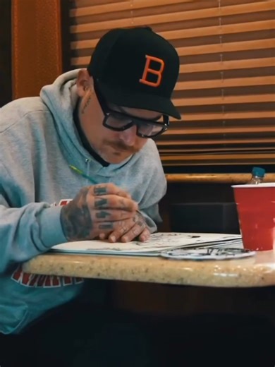 the amity affliction - all fucked up. #theamityaffliction #metalcore | the amity affliction