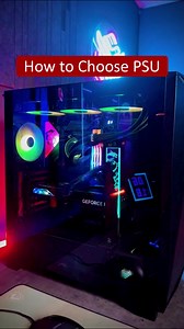 Wat is nu eigelijk echt belangrijk als je je powersupply aanschaft? 🤔 Check hier beneden voor meer info! 👇️ 1) Het wattage ⚡️ van je PC-voeding is belangrijk omdat het aangeeft hoeveel elektrische energie de voeding kan leveren aan de componenten in je computer. Het is essentieel om een voeding te hebben die voldoende vermogen levert om alle interne onderdelen van stroom te voorzien, inclusief de processor, grafische kaart, harde schijven, en andere randapparatuur. Een voeding met te weinig ve