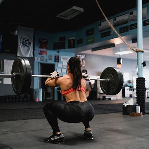 Squat Cleans: 4 Performance Benefits And How To Squat Clean