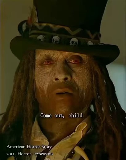 Frases AHS 🖤 on Instagram: "American Horror Story: Apocalypse (2018) 💀🖤✨️"