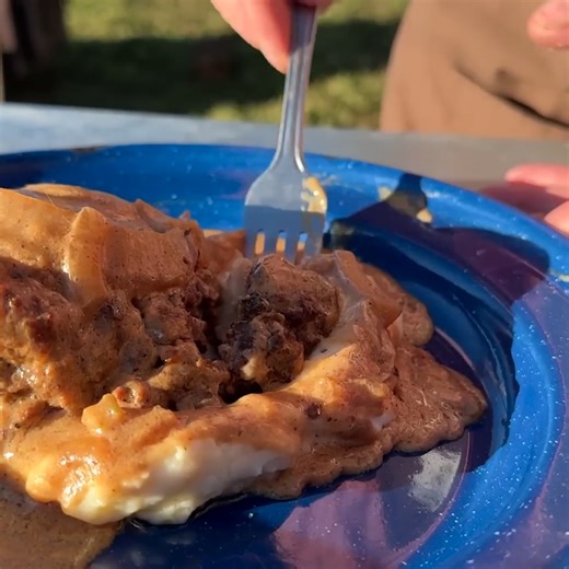 Old Fashioned Hamburger Steak and Gravy!🔥 | Kent Rollins