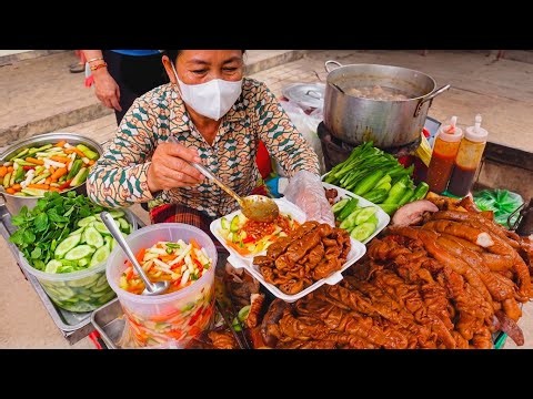 Must-Try Authentic Street Food in CAMBODIA