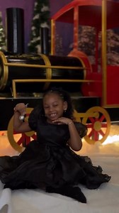 Lo más importante de la Navidad es el amor, la unión y el tiempo compartido en familia. Que esta fecha llene sus hogares de paz, esperanza y bendiciones. Con cariño, familia Bonilla Victoria ❤️🎄 | KarenVictoriaj