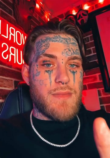 Cameo in bio🫣😈 #booktok #foryou #darkromance #psychopath #foryoupage | dark romance