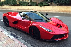Top 5 Coolest Things About Ferrari's Hybrid LaFerrari Hypercar