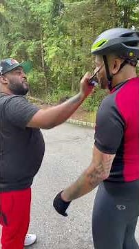 QUEENZFLIP RIPS DJ ENVY GLASSES OFF HIS FACE!!! 😡