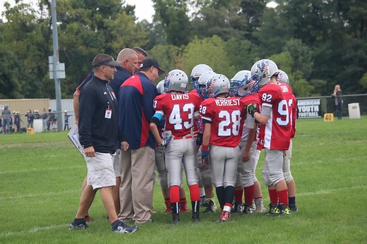 7 Awesome Reasons Why Kids Should Play Football.