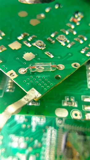 WHY THIS FUSE CRACKED? I WAS SHOCKED #shorts