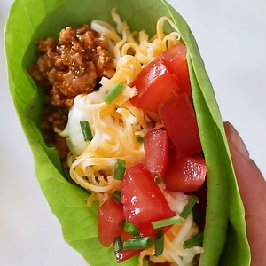 26K views · 552 reactions | https://www.skinnytaste.com/turkey-taco-lettuce-wraps-3-pts/ Ground turkey taco lettuce wraps are my go-to recipe when I want to eat something easy, delicious and light, and of course, healthy and low-carb! | Skinnytaste | Facebook