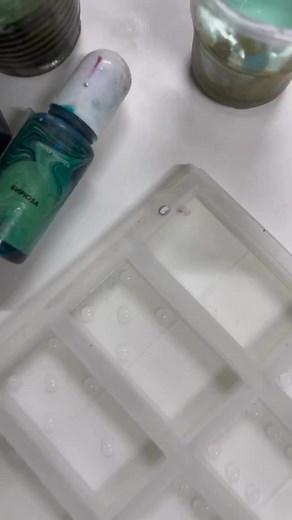 Magnificent chess pieces crafted from epoxy resin! Re-post by @konuyshkoart #craftresin #epoxy #epoxyresin #epoxyart #resinartwork #resindesign #resincraft #resinwork #epoxyidea | Craft Resin