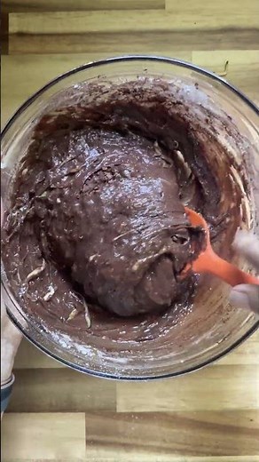 Knock Out Chocolate GLUTEN FREE ZUCCHINI BREAD 𑗅 Easy + Moist Recipe