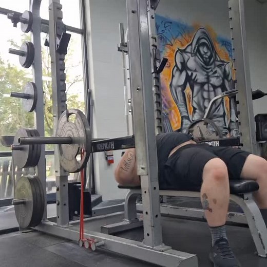 banded pin press 3x4 185lbs. (135 50 w/bands). These are still new to me but definitely getting use to it! Programming by @_scorpion_fitness #scorpion_fitness #graftonbarbellclub #pinpressbench #fyp #powerlifting #over40 | Shawn Halfhill