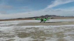 CGS Hawk 轻型固定翼飞机，垂直、短距离起降悬停测试 5