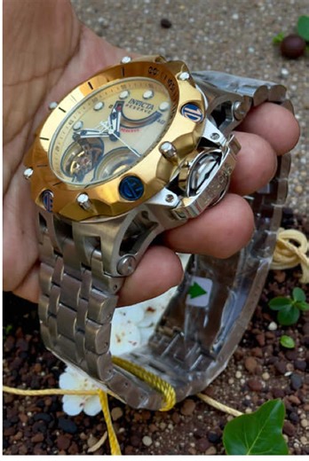 Invicta Reserve Venom 33543 Watch Review