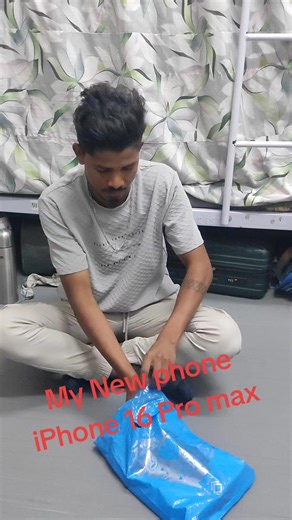 My new iphone 16 pro max ❣️#creatorsearchinsight #foryoupage #attitudeboy #jhaple_kanxa