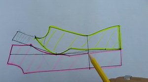 10K views · 625 reactions | Muchos me preguntan que hacer con la pinza de hombro de la blusa básica. Con esa pinza se pueden hacer cientos de modelos y en este tutorial les enseño dos de ellos, si quieres aprender patronaje debes aprender estos dos cortes casi que por obligacion, son indispensables en muchos diseños del patronaje de modas. #patronaje #diseñodemodas #costura #corte #confección | Tutoriales Pony Malibu | Facebook