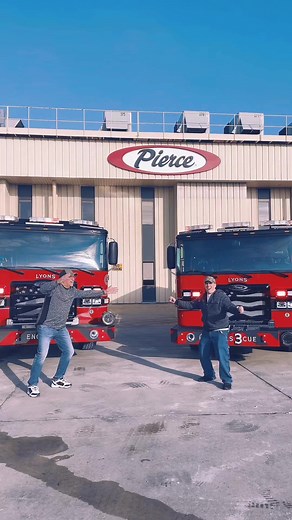 Lyons Fire District Welcomes First Pierce Apparatus | Christmas Surprise