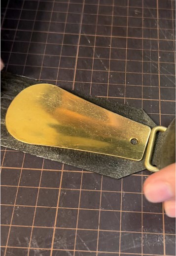 弟のリクエストに応じたレザークラフト作品