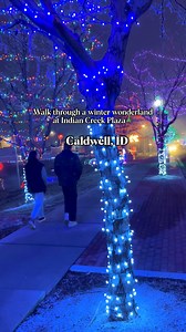 It's that time of year to see over a million holiday lights at @indiancreekplaza. 📍Caldwell, ID | Visit Idaho