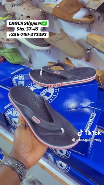 CROCS Slippers Disponibles en Tamaño 37-45