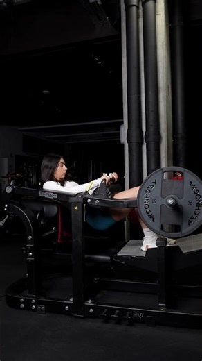 Hip Thrust (Machine) #fitness #gymexercise #technogym #legs #lowerbodyworkout #hipthrust