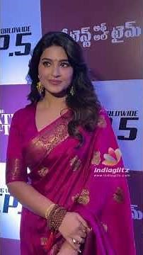 Sneha hot and stunning in saree