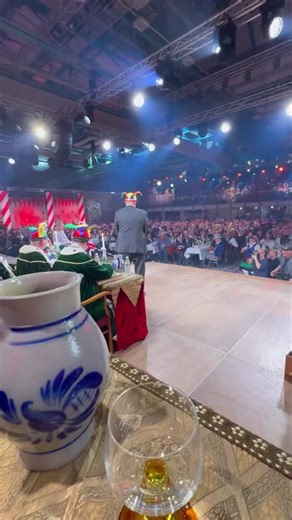 Das Hohe Grobgünstige Narrengericht zu Stocken on Instagram: "Live aus der heutigen Verhandlung gegen Markus Söder (CSU)… als Zeuge gibt Peter Altmaier alles für den bayerischen Ministerpräsidneten"