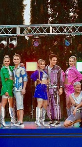 Stm - Sé tú misma on Instagram: "Es viernes y tu cuerpo lo sabe! 💃🏼🕺🏻🪩 #stm #setumisma #CPOP #BeatBoys #dancechallenge @warnermusicarg @famcontenidos @grupomediahub @yellow.kingdom"