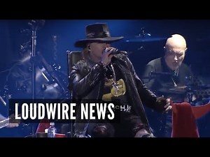 Axl Rose Plays First Show With AC/DC