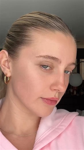 True confidence in the Bio Pen Q2 - it gives me a triple boost:⁠ ⁠ - Microneedling to smooth and resurface⁠ - EMS microcurrent to lift and tone⁠ - LED therapy to soothe and heal⁠ ⁠ Every session helps rebuild my barrier, restore firmness, and bring back that healthy, confident glow ✨ | Dr. Pen Global