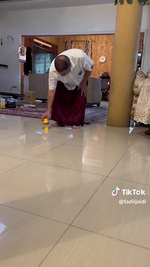 Fadil Jaidi Funny Pranks Compilation