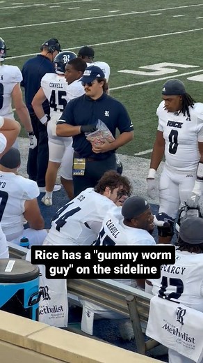 112K views · 407 reactions | He switched to jelly beans in the second half  (via Aaron_Smith95 | X) #gummyworms #jellybeans #rice #cfb #football #candy #snack | Sports Illustrated | Facebook
