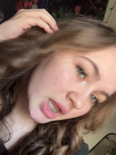 Penellywelly (@penellywelly)’s videos with Cold By Crossfade