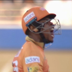 Excitement levels badhenge jab #DPWorldILT20 mein hoga International T20 heroes ka swagat! 🤩 Jude rahiye humare saath for Season 2⃣⏳ Action begins soon - LIVE & EXCLUSIVE on @AndPicturesIN & @ZEE5Shows 📺📲 | Zee Classic