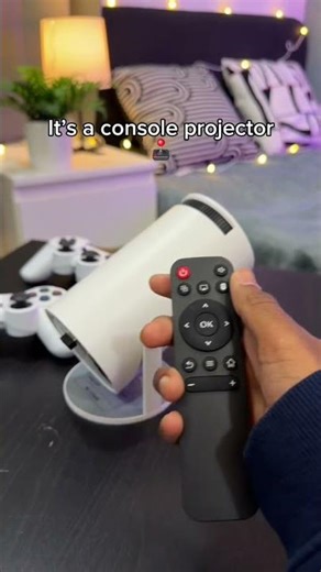 This console projector comes with over 10,000 classic retro games! 🤩👾