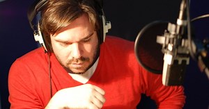 IT Crowd's Douglas Reynholm doing a voice for Worms Revolution