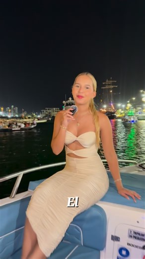 SALVAJE 2.0 | Cartagena Luxury Boats on Instagram: "✨ En esta época de vacaciones y de familia, compartir con los tuyos a bordo de Salvaje es simplemente inolvidable. Un espacio único, exclusivo y lleno de magia para celebrar como se merece. 💫 Vive momentos que quedarán para siempre. 📲 Reserva ahora +57 304 2994167"