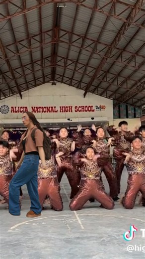 Linda Walker or Walk-out | Miss Deliciousness