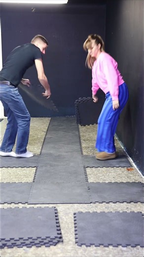 Smart vs Hard: Competing with My Wife in Paper Island Jumping! #challenge