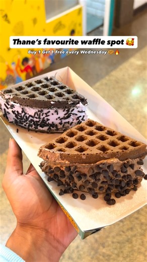 Ved Patkar on Instagram: "Thane’s favourite waffle stop – Waffle World! 🧇🔥 Korum Mall ke andar yeh ek aisa dessert spot hai jahan variety itni hai ki choose karna mushkil ho jaata hai! With 35+ waffle options, ye jagah har dessert lover ke liye ek heaven hai. Perfect spot for a quick sweet break during your mall visit. 🍫🍓 Har Wednesday, selected waffles par hota hai Buy 1 Get 1 Free offer — matlab double waffles, half guilt! 😋 Tag that one friend jo “desse