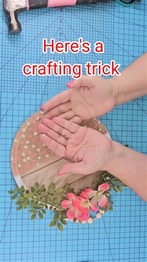 Heres a crafting trick! Use inexpensive thumb tacks from the dollar store to give your crafts a custom look! #crafting #craftinghacks #diycrafts #springcrafts #dollartreefinds | DIY Beauty On Purpose