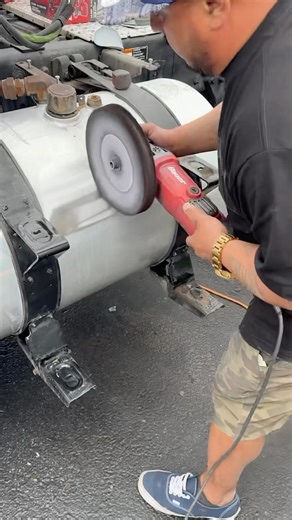 44K views · 889 reactions | *NEW PRODUCT ALERT* EZ MONEY BUFF...