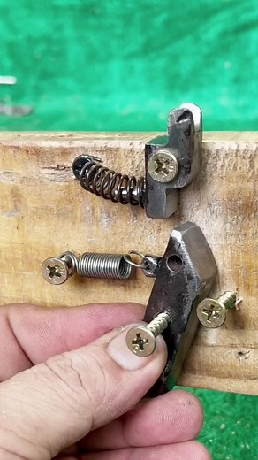 Handmade a Simple trigger mechanism # Craft idea # DIY # Simple design | CommentsPopular