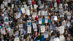 Hundreds of Amazon Workers Protest Company’s Climate Impact, Return-to-Office Mandate