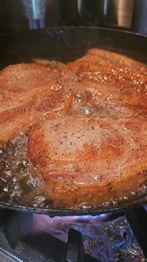 今日も張り切ってトンテキ焼いてまいります！ #八角#メシと喫茶ハチカク #黒部トンテキ #黒部市 #黒部グルメ | 八角 メシと喫茶ハチカク