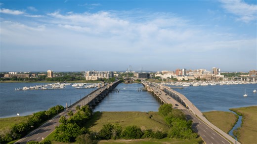 Overnight lane closures in effect for Ashley River Crossing construction Wednesday