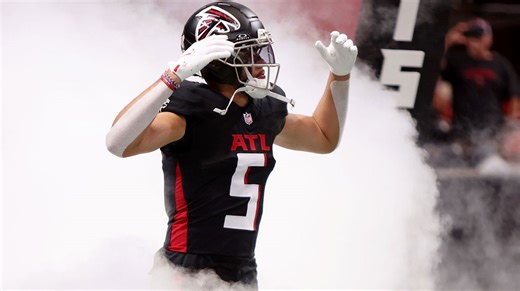 Falcons' Drake London can't stop absurd TD catches, clears concussion scare