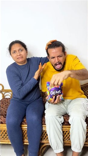 Eating Finger By unknowingly Prank 😂🎄😋😂💕🎄